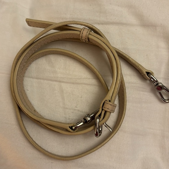 Mark by Marc Jacob’s crossbody bag - Picture 2 of 4